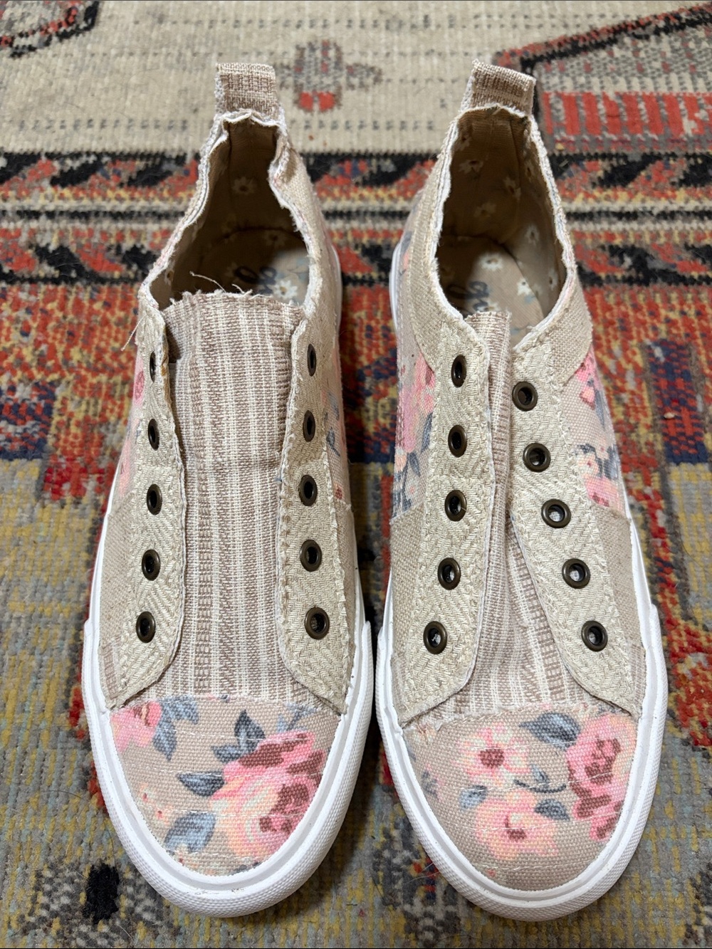 Gypsy Jazz Beige Slip-On Floral Canvas Sneakers